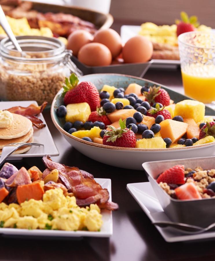 Hyatt Place Jaipur Malviya Nagar Екстериор снимка Fruit salad