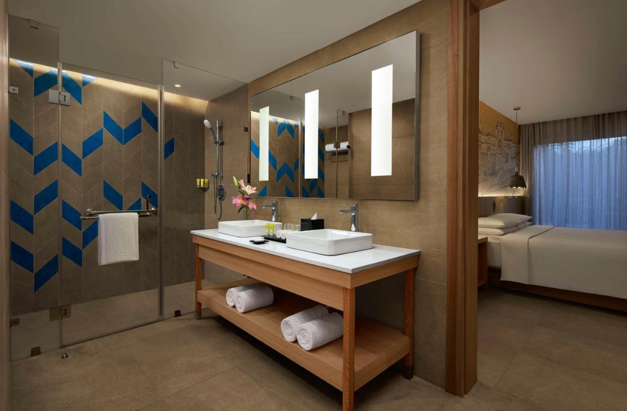 Hyatt Place Jaipur Malviya Nagar Екстериор снимка Bathroom